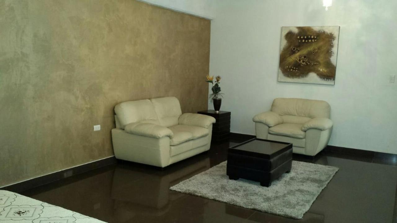 Premier Hotel Suites Ciudad Obregón Buitenkant foto